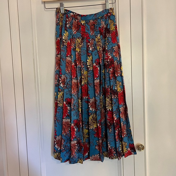 Aritzia Little Moon Olyra Floral Pleated Midi Skirt - Picture 3 of 8